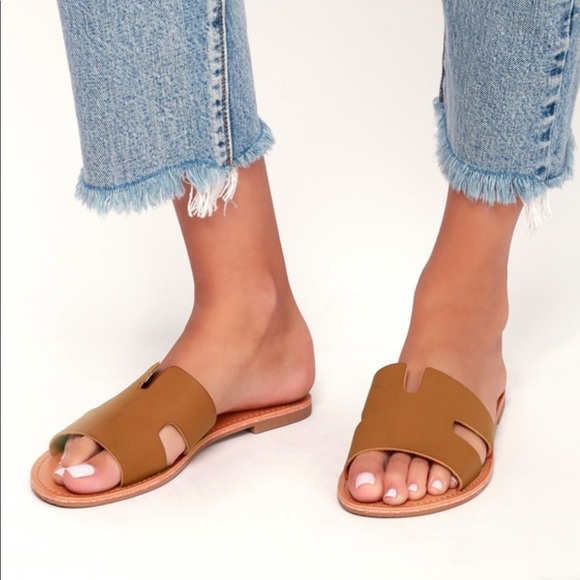 Lulus Shoes - NWT- Lulu’s Ronnie Tan Slide Sandals